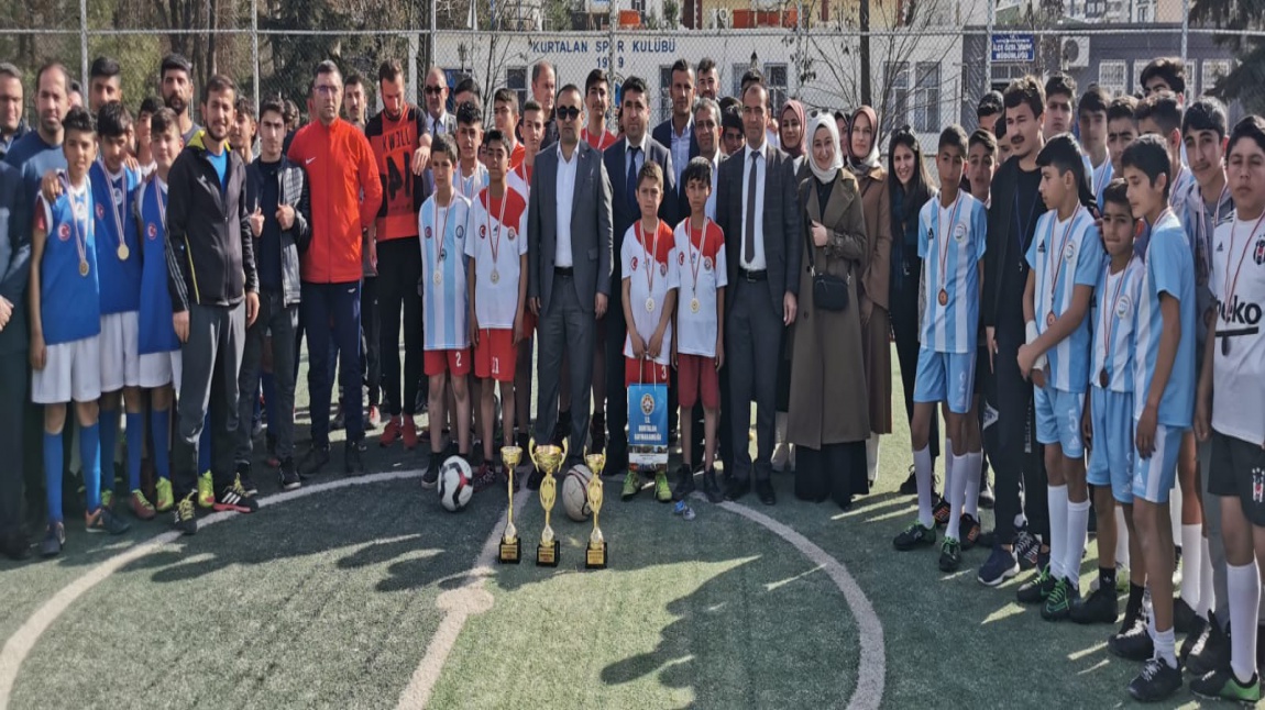 Ortaokullar Arası Yapılan Futbol Turnuvasında Okulumuz Kurtalan 2.si Oldu.